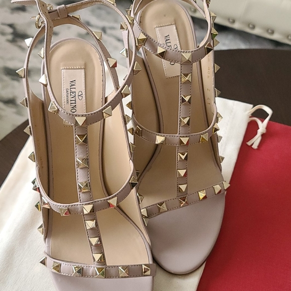 Valentino heels - Picture 4 of 8